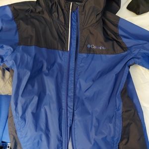 Columbia rain coat